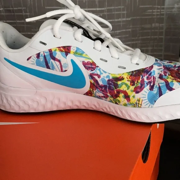 COPY - Tortoise n the Hare edition Nike - Picture 3 of 6